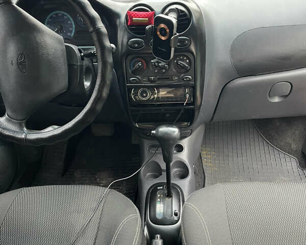 Червоний Деу Матіз, об'ємом двигуна 0.8 л та пробігом 140 тис. км за 3000 $, фото 18 на Automoto.ua