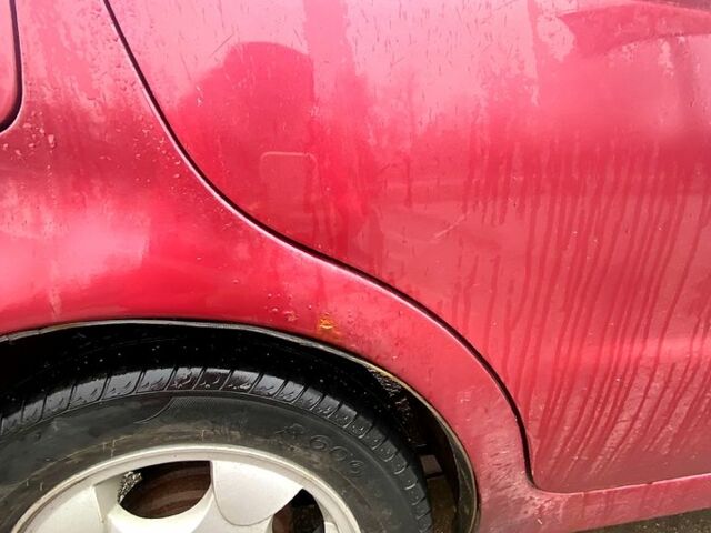 Красный Дэу Матиз, объемом двигателя 0.8 л и пробегом 250 тыс. км за 1800 $, фото 6 на Automoto.ua