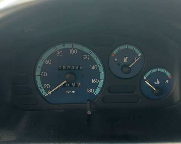 Красный Дэу Матиз, объемом двигателя 0.8 л и пробегом 92 тыс. км за 3000 $, фото 9 на Automoto.ua