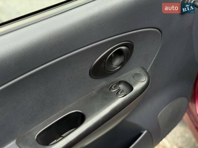 Деу Матіз 2008 у Запоріжжя на Automoto.ua Червоний Деу Матіз, об'ємом двигуна 0.8 л та пробігом 103 тис. км за 3299 $, фото 8 на Automoto.ua