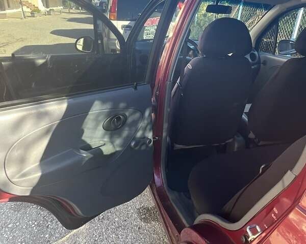 Червоний Деу Матіз, об'ємом двигуна 0.8 л та пробігом 121 тис. км за 3200 $, фото 2 на Automoto.ua