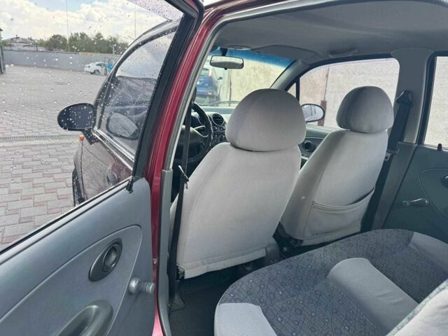 Красный Дэу Матиз, объемом двигателя 0.8 л и пробегом 95 тыс. км за 2740 $, фото 8 на Automoto.ua