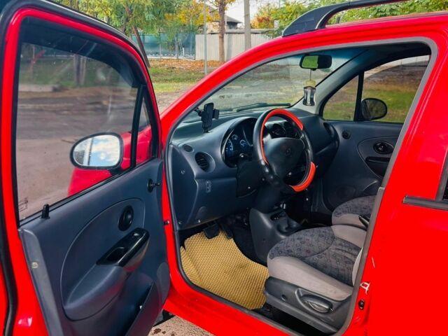 Дэу Матиз 2008 в Кривом Роге на Automoto.ua Красный Дэу Матиз, объемом двигателя 0.8 л и пробегом 129 тыс. км за 3000 $, фото 12 на Automoto.ua