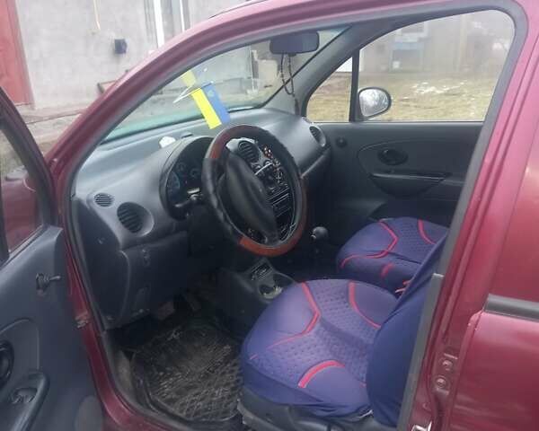 Червоний Деу Матіз, об'ємом двигуна 0.8 л та пробігом 131 тис. км за 2350 $, фото 4 на Automoto.ua