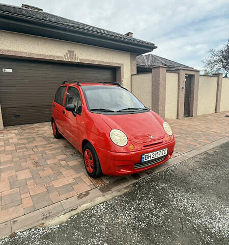 Червоний Деу Матіз, об'ємом двигуна 0.8 л та пробігом 64 тис. км за 3300 $, фото 1 на Automoto.ua