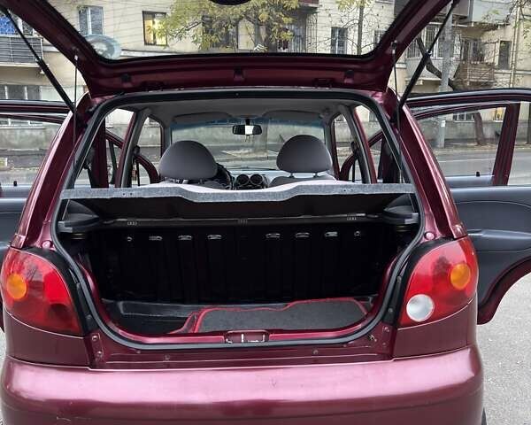 Красный Дэу Матиз, объемом двигателя 0.8 л и пробегом 65 тыс. км за 2999 $, фото 4 на Automoto.ua