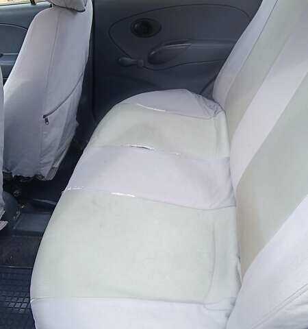 Красный Дэу Матиз, объемом двигателя 0.8 л и пробегом 65 тыс. км за 3100 $, фото 3 на Automoto.ua