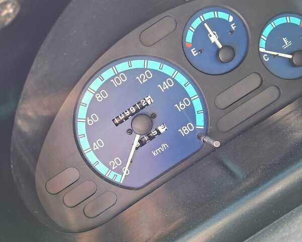 Красный Дэу Матиз, объемом двигателя 0.8 л и пробегом 109 тыс. км за 2300 $, фото 1 на Automoto.ua