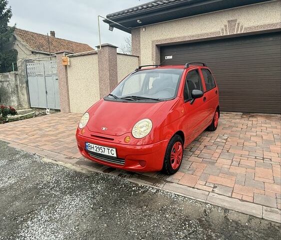 Красный Дэу Матиз, объемом двигателя 0.8 л и пробегом 64 тыс. км за 3300 $, фото 6 на Automoto.ua