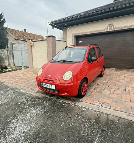 Червоний Деу Матіз, об'ємом двигуна 0.8 л та пробігом 64 тис. км за 3300 $, фото 2 на Automoto.ua