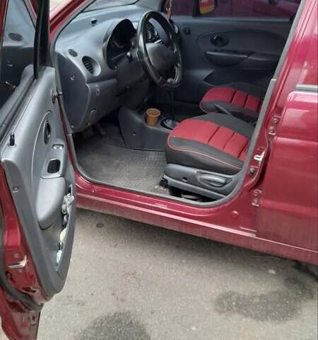 Красный Дэу Матиз, объемом двигателя 0.8 л и пробегом 110 тыс. км за 3750 $, фото 2 на Automoto.ua