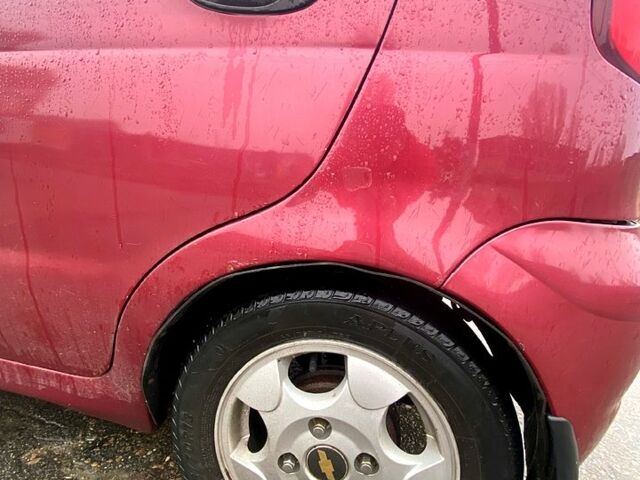 Красный Дэу Матиз, объемом двигателя 0.8 л и пробегом 250 тыс. км за 1800 $, фото 7 на Automoto.ua