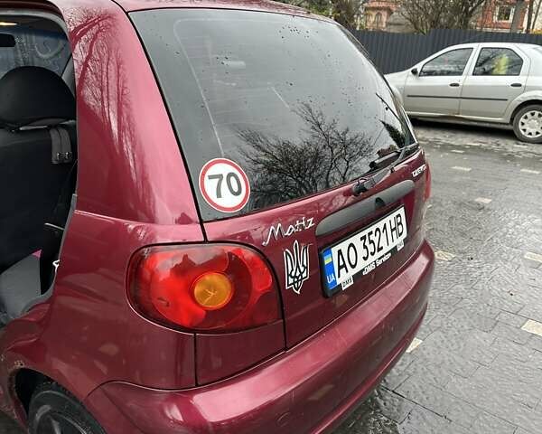 Червоний Деу Матіз, об'ємом двигуна 0.8 л та пробігом 135 тис. км за 2000 $, фото 2 на Automoto.ua