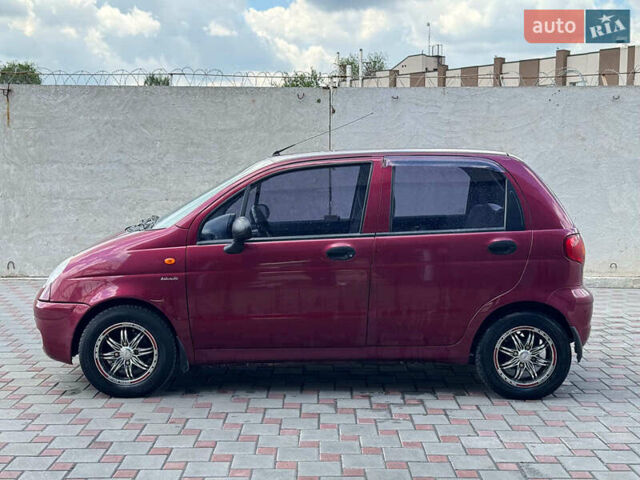 Красный Дэу Матиз, объемом двигателя 0.8 л и пробегом 95 тыс. км за 2790 $, фото 1 на Automoto.ua