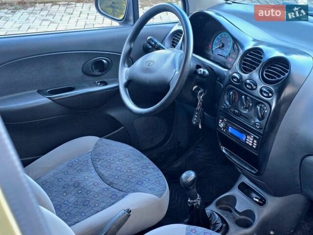 Красный Дэу Матиз, объемом двигателя 0.8 л и пробегом 93 тыс. км за 999 $, фото 15 на Automoto.ua