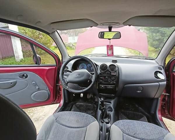 Червоний Деу Матіз, об'ємом двигуна 0.8 л та пробігом 125 тис. км за 2200 $, фото 6 на Automoto.ua