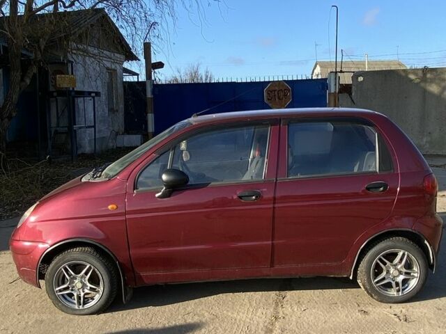 Красный Дэу Матиз, объемом двигателя 0.8 л и пробегом 167 тыс. км за 1400 $, фото 3 на Automoto.ua