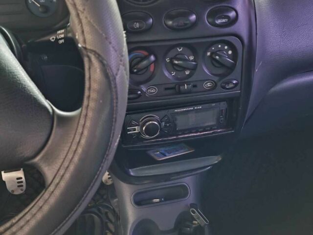 Червоний Деу Матіз, об'ємом двигуна 0.8 л та пробігом 98 тис. км за 2600 $, фото 4 на Automoto.ua