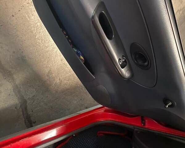 Красный Дэу Матиз, объемом двигателя 0.8 л и пробегом 107 тыс. км за 2000 $, фото 6 на Automoto.ua