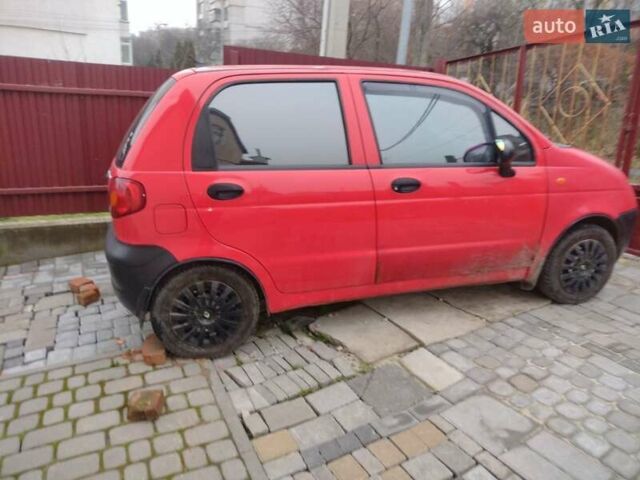 Червоний Деу Матіз, об'ємом двигуна 0.8 л та пробігом 105 тис. км за 1350 $, фото 3 на Automoto.ua