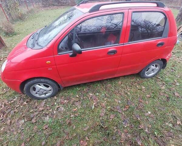 Красный Дэу Матиз, объемом двигателя 0.8 л и пробегом 90 тыс. км за 2800 $, фото 2 на Automoto.ua
