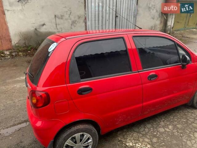 Красный Дэу Матиз, объемом двигателя 0.8 л и пробегом 141 тыс. км за 2950 $, фото 1 на Automoto.ua