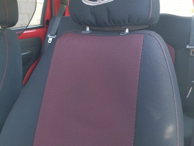 Красный Дэу Матиз, объемом двигателя 0.8 л и пробегом 157 тыс. км за 2300 $, фото 2 на Automoto.ua