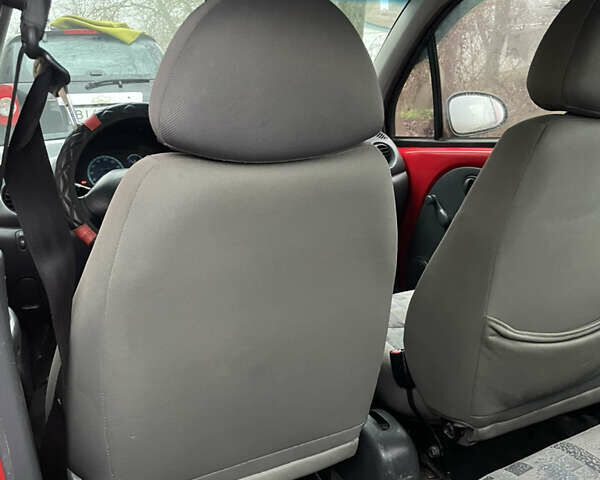 Красный Дэу Матиз, объемом двигателя 0.8 л и пробегом 103 тыс. км за 2400 $, фото 11 на Automoto.ua