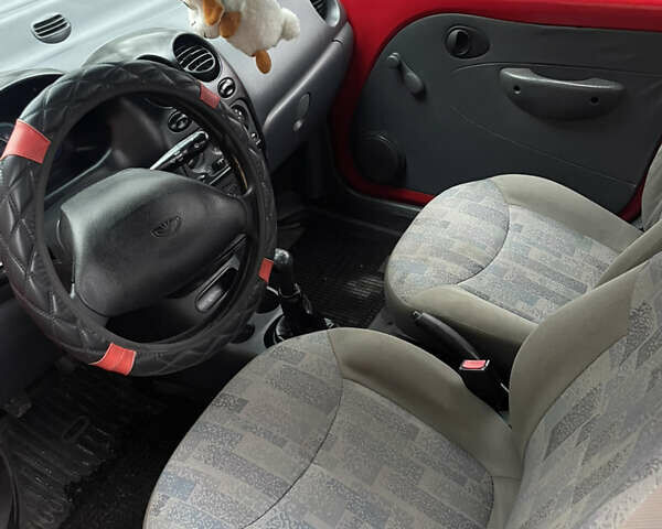Красный Дэу Матиз, объемом двигателя 0.8 л и пробегом 103 тыс. км за 2400 $, фото 18 на Automoto.ua