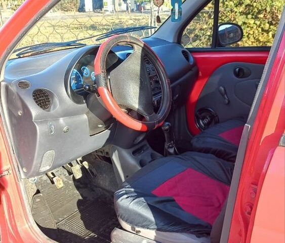 Червоний Деу Матіз, об'ємом двигуна 0.8 л та пробігом 130 тис. км за 2100 $, фото 3 на Automoto.ua