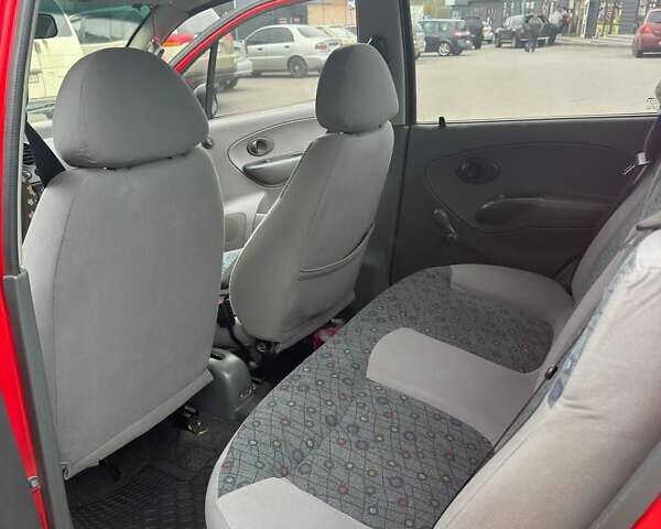Красный Дэу Матиз, объемом двигателя 0.8 л и пробегом 102 тыс. км за 3300 $, фото 6 на Automoto.ua