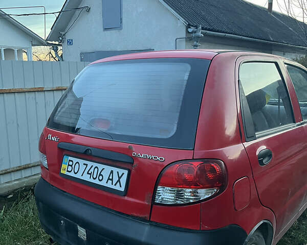 Красный Дэу Матиз, объемом двигателя 0.8 л и пробегом 128 тыс. км за 800 $, фото 1 на Automoto.ua