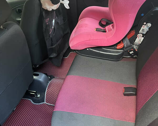 Красный Дэу Матиз, объемом двигателя 0.8 л и пробегом 29 тыс. км за 3700 $, фото 6 на Automoto.ua