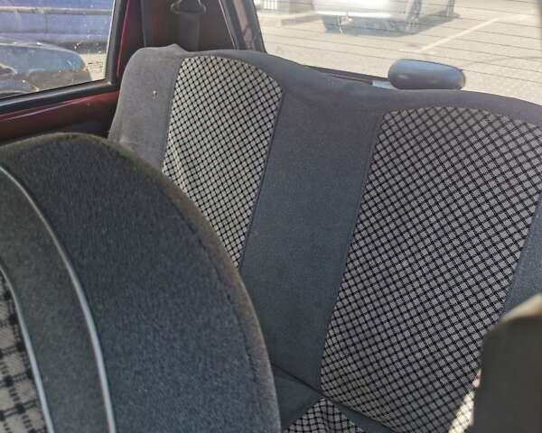 Красный Дэу Матиз, объемом двигателя 0.8 л и пробегом 200 тыс. км за 1250 $, фото 3 на Automoto.ua
