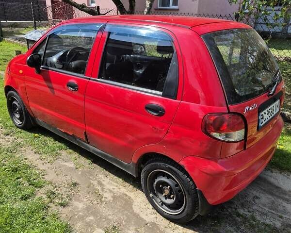 Красный Дэу Матиз, объемом двигателя 0.8 л и пробегом 120 тыс. км за 2200 $, фото 1 на Automoto.ua