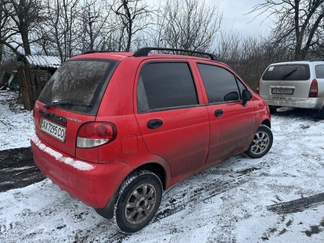 Красный Дэу Матиз, объемом двигателя 0.8 л и пробегом 116 тыс. км за 1442 $, фото 1 на Automoto.ua