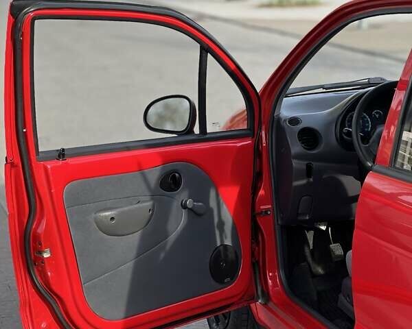 Червоний Деу Матіз, об'ємом двигуна 0.8 л та пробігом 22 тис. км за 2600 $, фото 10 на Automoto.ua