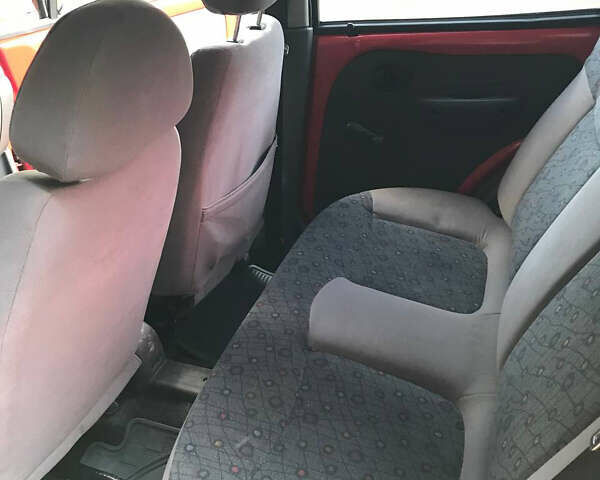 Червоний Деу Матіз, об'ємом двигуна 0.8 л та пробігом 74 тис. км за 3300 $, фото 6 на Automoto.ua