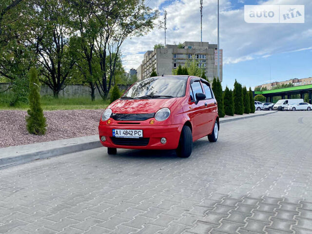 Красный Дэу Матиз, объемом двигателя 0.8 л и пробегом 117 тыс. км за 2290 $, фото 1 на Automoto.ua