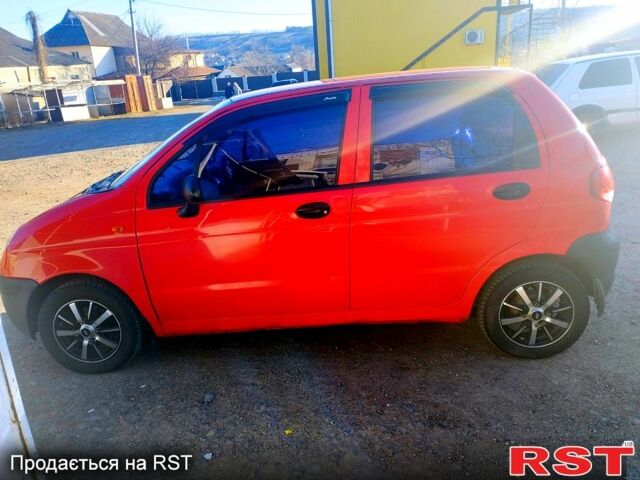 Красный Дэу Матиз, объемом двигателя 0.8 л и пробегом 80 тыс. км за 3500 $, фото 4 на Automoto.ua