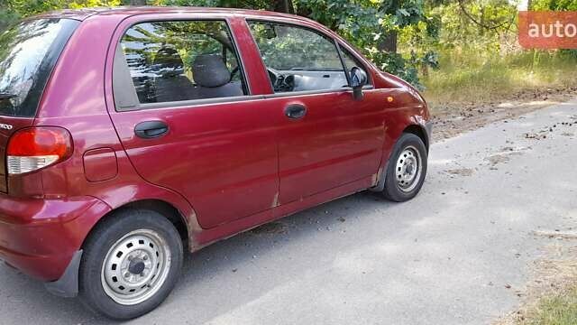 Червоний Деу Матіз, об'ємом двигуна 0.8 л та пробігом 142 тис. км за 2100 $, фото 1 на Automoto.ua