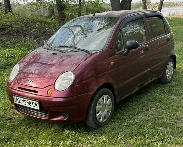 Червоний Деу Матіз, об'ємом двигуна 0.8 л та пробігом 117 тис. км за 1900 $, фото 1 на Automoto.ua
