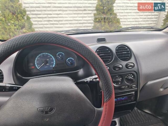 Красный Дэу Матиз, объемом двигателя 0.8 л и пробегом 58 тыс. км за 3200 $, фото 3 на Automoto.ua