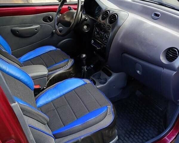 Красный Дэу Матиз, объемом двигателя 8 л и пробегом 60 тыс. км за 2500 $, фото 1 на Automoto.ua