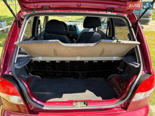 Красный Дэу Матиз, объемом двигателя 0.8 л и пробегом 130 тыс. км за 2750 $, фото 3 на Automoto.ua