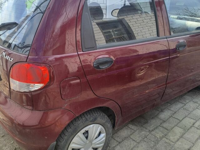 Червоний Деу Матіз, об'ємом двигуна 0.8 л та пробігом 86 тис. км за 3994 $, фото 2 на Automoto.ua