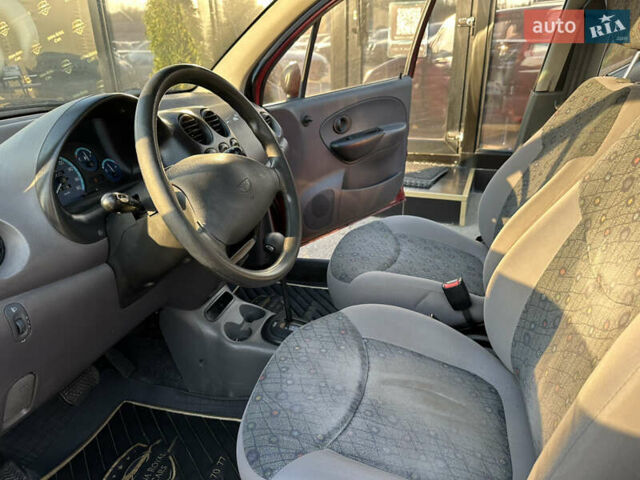 Красный Дэу Матиз, объемом двигателя 0.8 л и пробегом 112 тыс. км за 3500 $, фото 13 на Automoto.ua