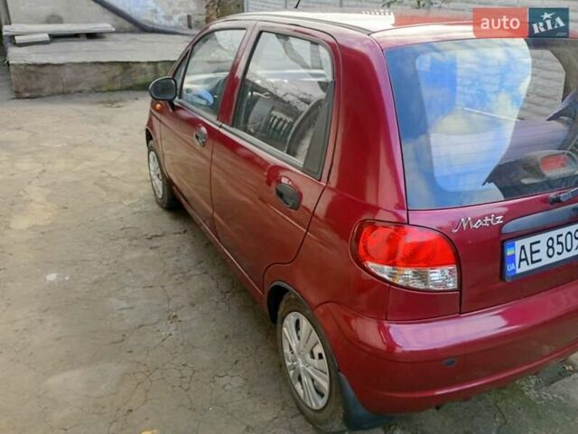Красный Дэу Матиз, объемом двигателя 8 л и пробегом 60 тыс. км за 2500 $, фото 5 на Automoto.ua
