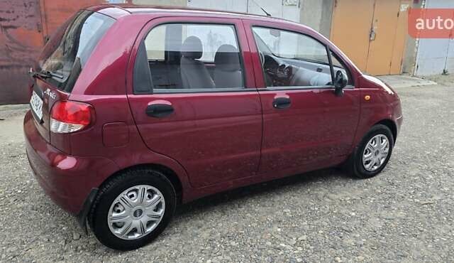 Червоний Деу Матіз, об'ємом двигуна 0.8 л та пробігом 60 тис. км за 2950 $, фото 6 на Automoto.ua