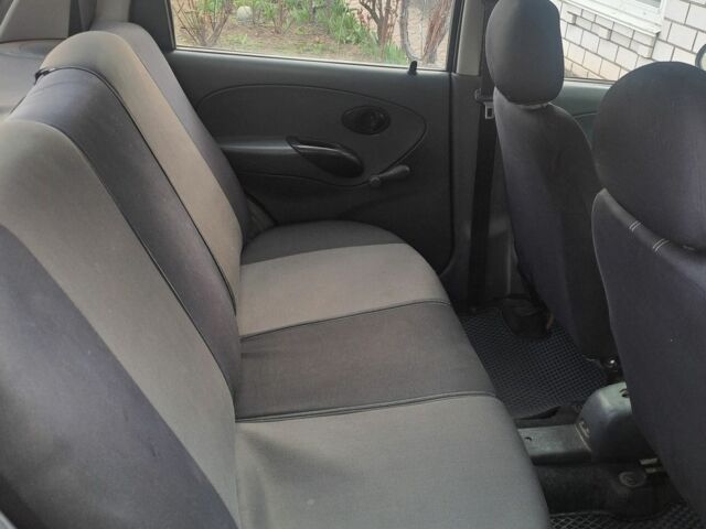 Червоний Деу Матіз, об'ємом двигуна 0.8 л та пробігом 86 тис. км за 3994 $, фото 6 на Automoto.ua